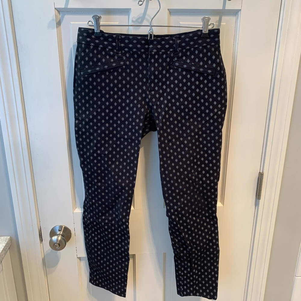 Gap black pattern skinny ankle pants
